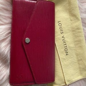 Louis Vuitton Sarah wallet epi  100% Authentic